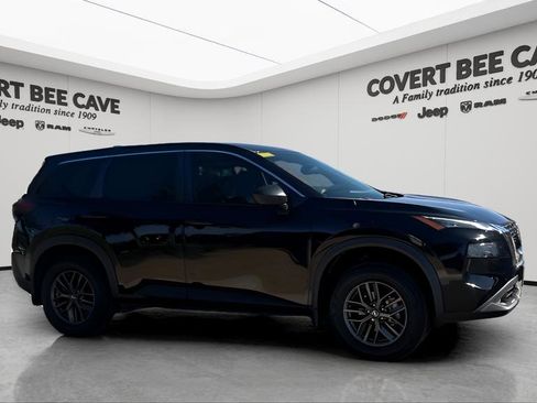 Used 2021 Nissan Rogue S image 1