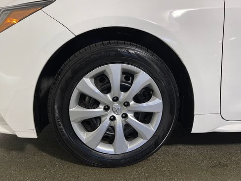 Certified 2023 Toyota Corolla LE FWD image 11