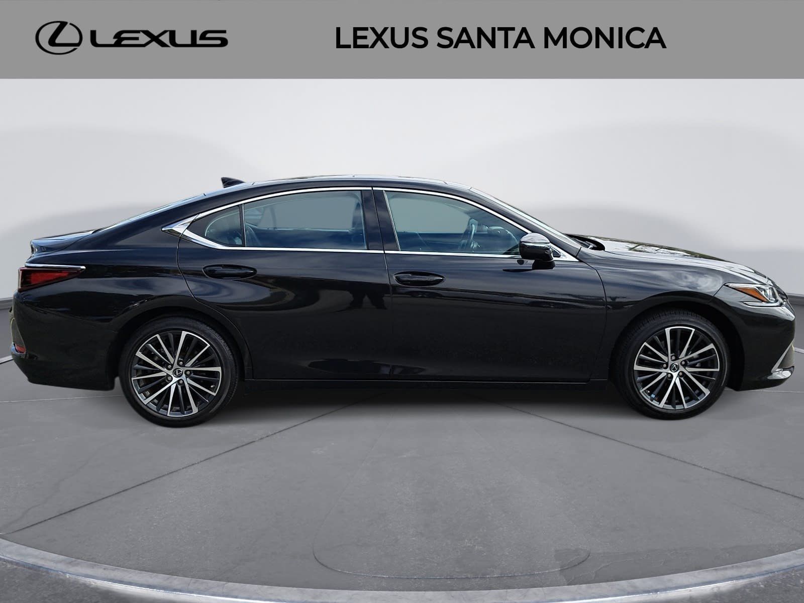 Used 2025 Lexus ES 350 w/ Premium Package FWD image 4
