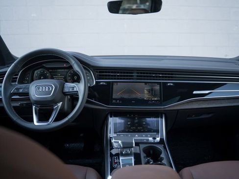 Certified 2025 Audi Q7 2.0T Premium w/ Convenience Plus Package image 21