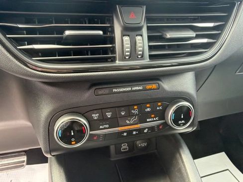 Certified 2024 Ford Escape ST-Line AWD/4WD image 33