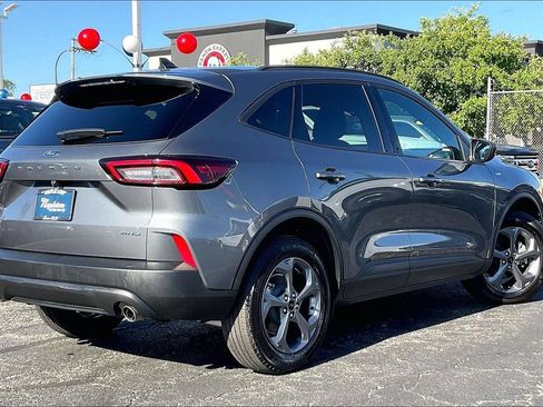 Certified 2025 Ford Escape ST-Line AWD/4WD image 12