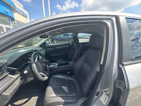 Used 2016 Honda Civic Touring image 18