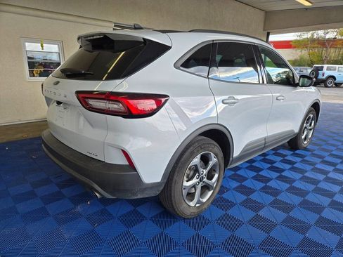 Used 2025 Ford Escape ST-Line image 6