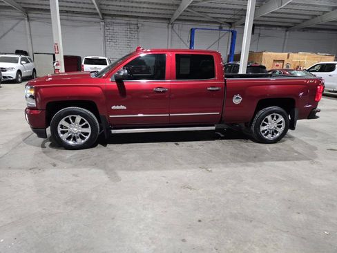 Used 2018 Chevrolet Silverado 1500 High Country image 5