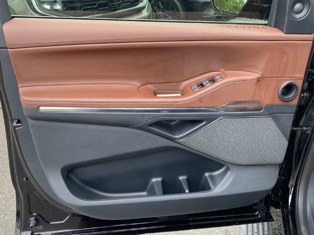 New 2027 Lincoln Navigator Reserve AWD/4WD image 11