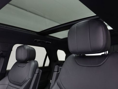 Certified 2025 Land Rover Range Rover Sport SE AWD/4WD image 11