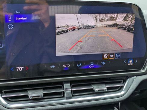 New 2026 Chevrolet Equinox EV LT FWD image 20