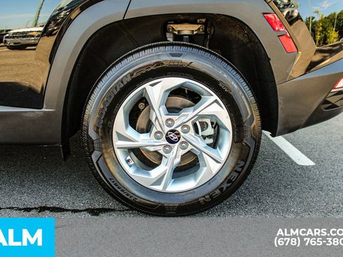 Used 2023 Hyundai Tucson SE image 16