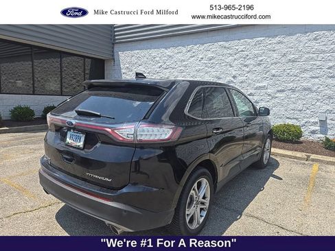 Used 2017 Ford Edge Titanium w/ Technology Package FWD image 3