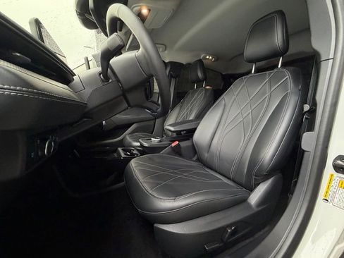 Used 2023 Ford Mustang Mach-E Select image 6