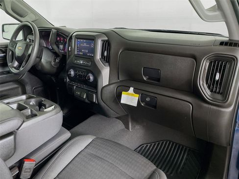 Used 2022 Chevrolet Silverado 1500 Custom AWD/4WD image 31