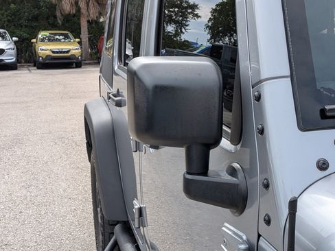 Used 2016 Jeep Wrangler Unlimited Sport w/ Connectivity Group AWD/4WD image 12