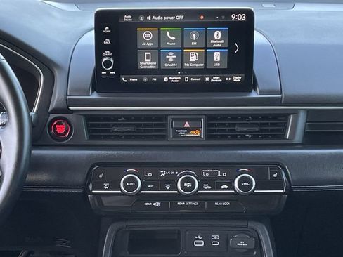 Used 2025 Honda Pilot EX-L image 16