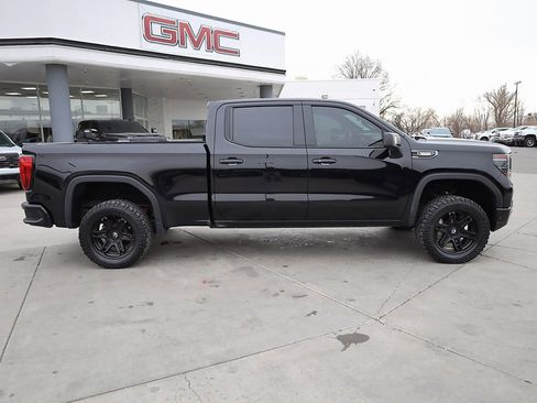 Used 2022 GMC Sierra 1500 AT4 w/ AT4 Premium Package image 7