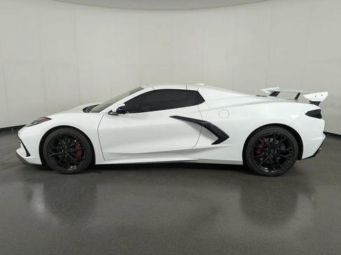 Used 2024 Chevrolet Corvette Stingray Premium Conv w/ Z51 Performance Package RWD image 5