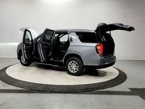 Used 2024 Chevrolet Tahoe LT image 13