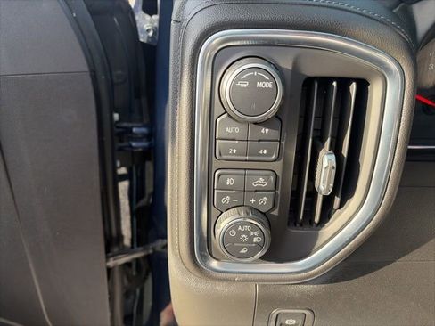 Used 2020 Chevrolet Silverado 1500 RST image 19