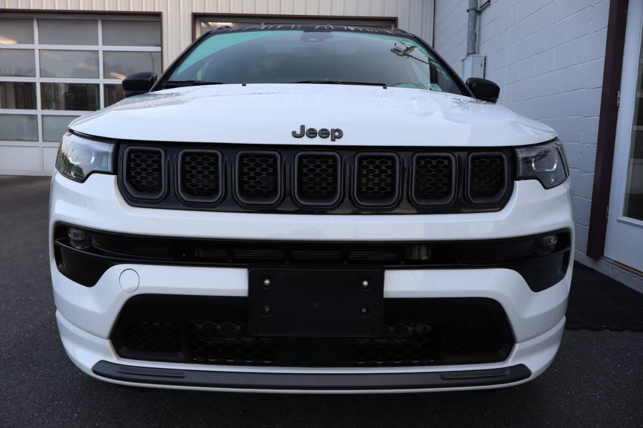 Used 2023 Jeep Compass High Altitude AWD/4WD image 2