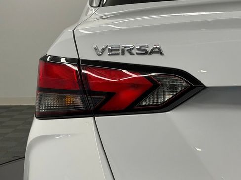 Used 2025 Nissan Versa S w/ Trunk Package FWD image 13