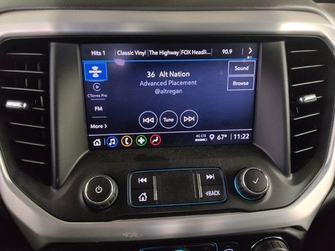 Used 2022 GMC Acadia SLE FWD image 25