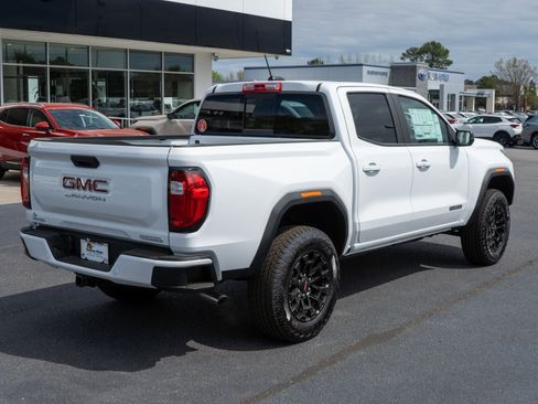 New 2026 GMC Canyon Elevation image 3