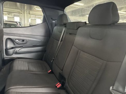 Used 2025 Hyundai Santa Cruz SE FWD image 21