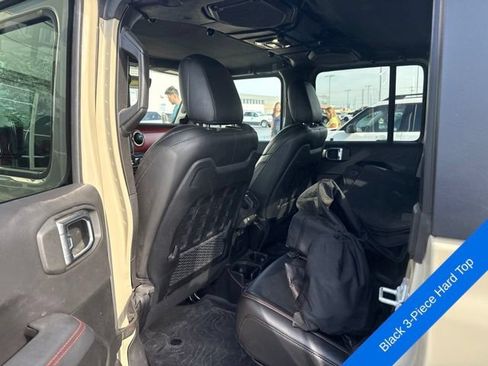 Used 2022 Jeep Gladiator Rubicon w/ LED Lighting Group AWD/4WD image 17