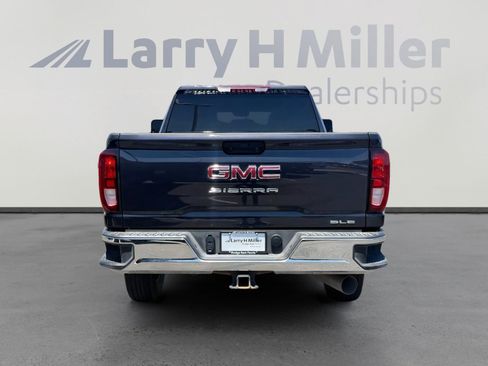 Used 2026 GMC Sierra 2500 SLE AWD/4WD image 4