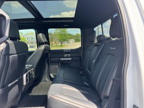 Used 2022 Ford F450 Platinum w/ FX4 Off-Road Package image 22