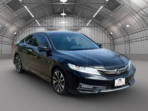 Used 2016 Honda Accord EX image 8