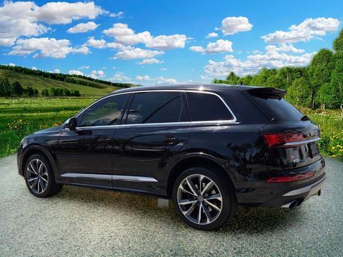 Used 2020 Audi SQ7 Premium Plus w/ Driver Assistance Package AWD/4WD image 4