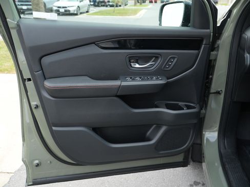 New 2026 Honda Pilot TrailSport image 13