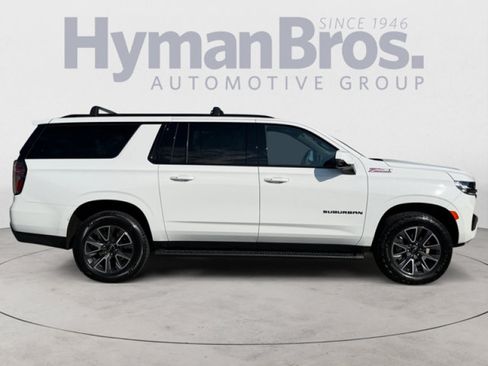Used 2024 Chevrolet Suburban Z71 w/ Luxury Package AWD/4WD image 2