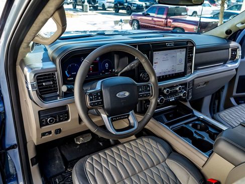 Used 2026 Ford F450 Platinum w/ Platinum Plus Package image 17