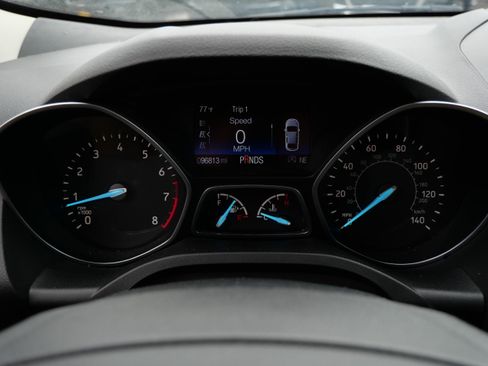 Used 2018 Ford Escape SE w/ SE Sync 3 Package AWD/4WD image 31