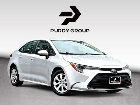 Used 2025 Toyota Corolla LE FWD image 1