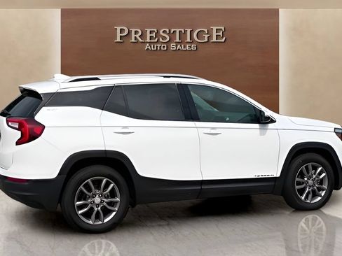 Used 2023 GMC Terrain SLT FWD image 13