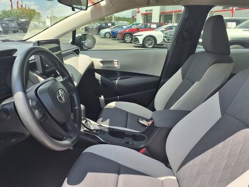 Used 2023 Toyota Corolla LE image 5