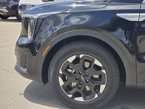 New 2026 Kia Sorento S FWD image 5
