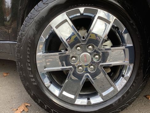 Used 2017 GMC Acadia Limited SLT image 7