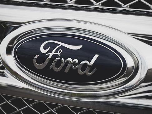 Used 2012 Ford F150 Lariat w/ Lariat Chrome Pkg image 20