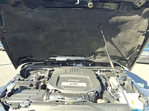 Used 2017 Jeep Wrangler Unlimited Sport w/ Quick Order Package 23S image 26