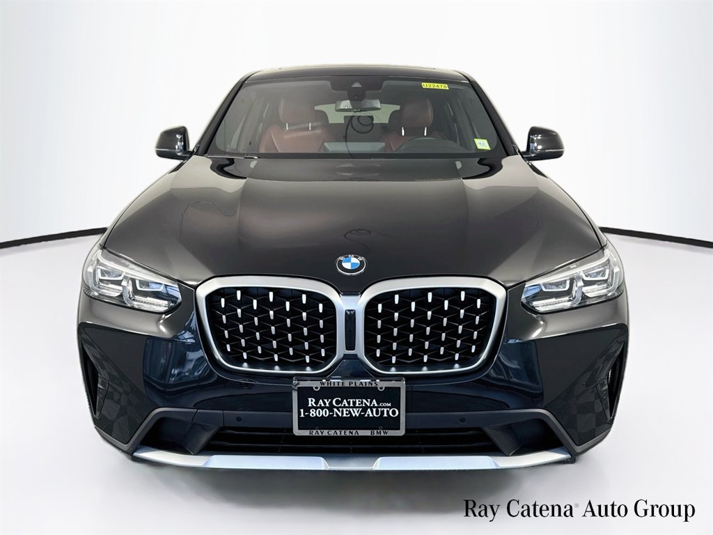 Used 2024 BMW X4 xDrive30i w/ Convenience Package AWD/4WD image 2
