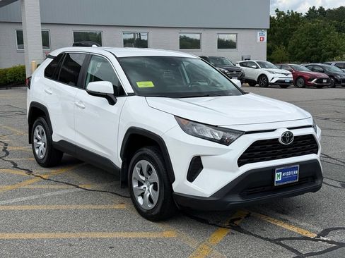 Used 2022 Toyota RAV4 LE AWD/4WD image 8