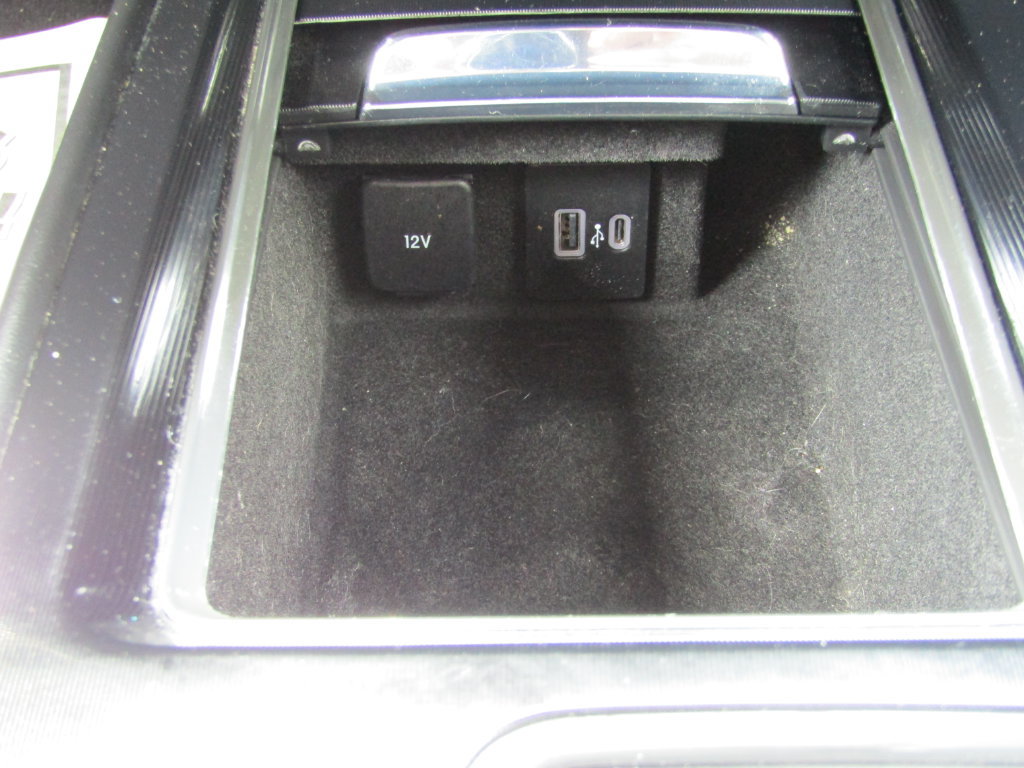 Used 2022 Lincoln Corsair AWD w/ Equipment Group 101A image 38