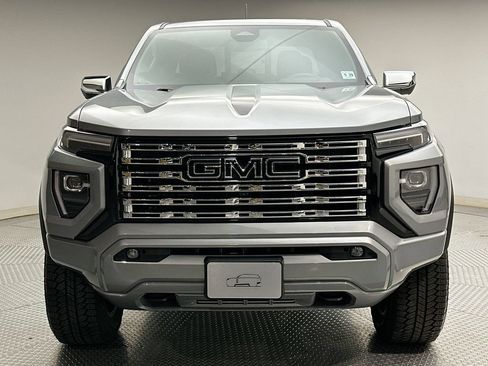 Used 2024 GMC Canyon Denali AWD/4WD image 8