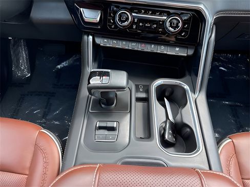 Used 2024 GMC Sierra 1500 Denali Ultimate image 17