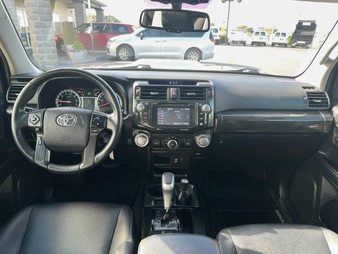 Used 2019 Toyota 4Runner TRD Off-Road Premium AWD/4WD image 12
