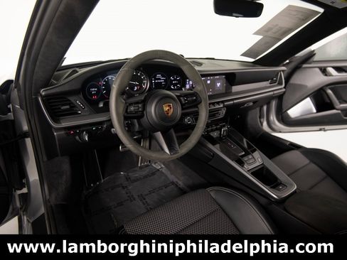 Used 2021 Porsche 911 Carrera 4S image 16